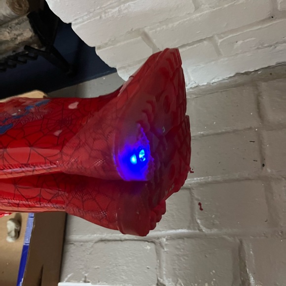 Kids spider man light up rain boots - Picture 5 of 5